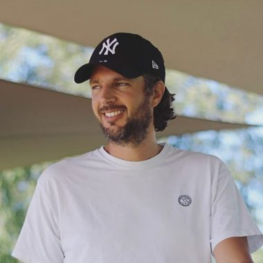 Wie is de vriendin van Renze Klamer